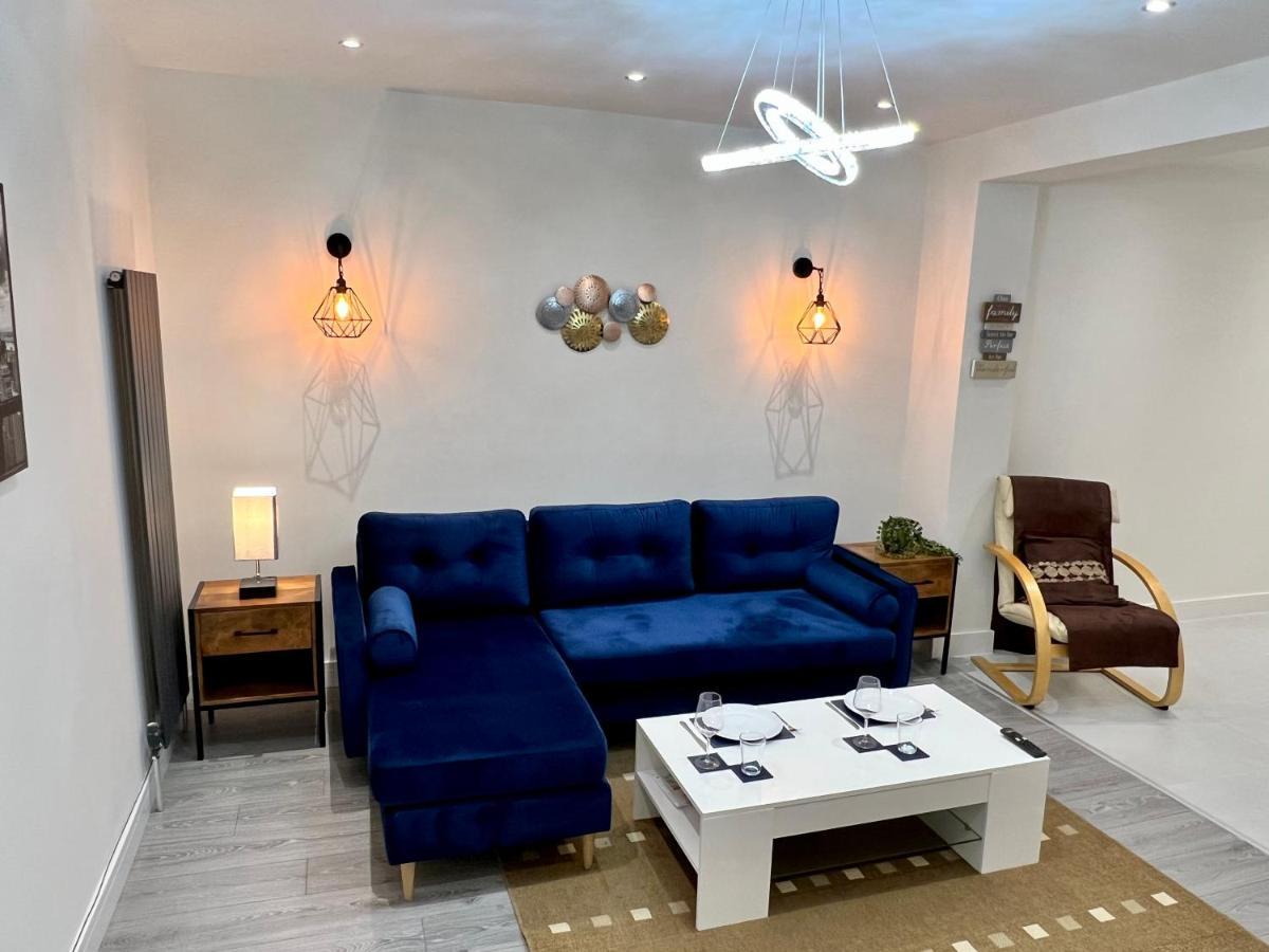 Wembley Stadium 5 Star Brand New Luxury Sleeps 14 With Parking Villa London Bagian luar foto
