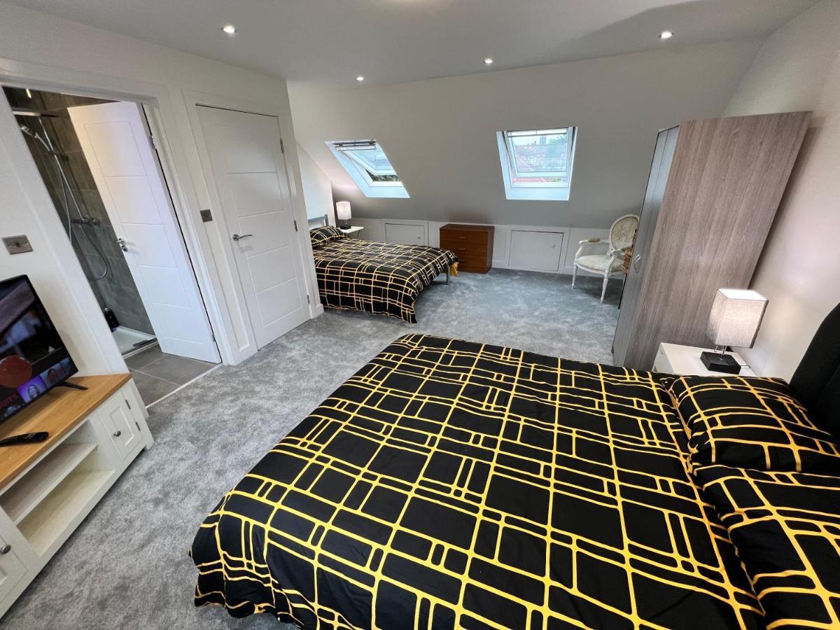 Wembley Stadium 5 Star Brand New Luxury Sleeps 14 With Parking Villa London Bagian luar foto